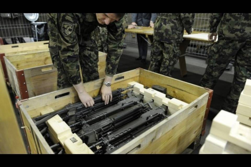 Record di armi perse dall'esercito svizzero