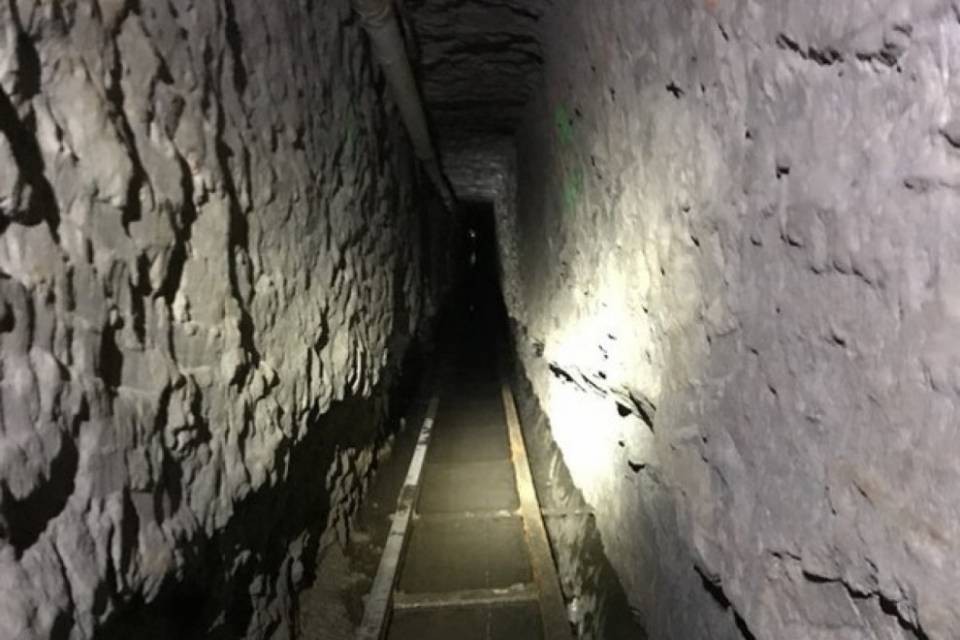 Scoperto un tunnel da record dei narcos