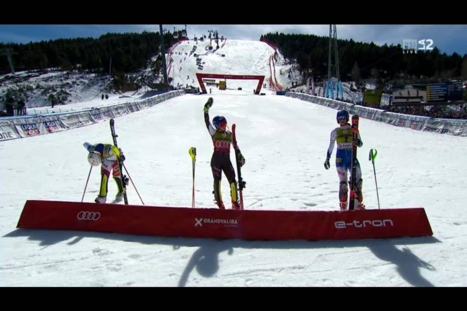 La Shiffrin beffa ancora la Holdener