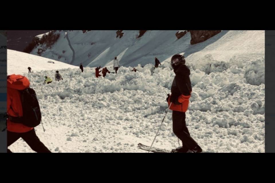 Slavina a Crans-Montana: quattro feriti, uno grave