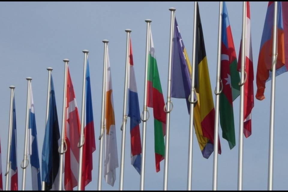 Equivalenza, 11 paesi UE in aiuto della Svizzera