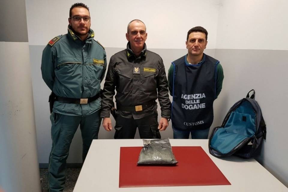 Sequestro di cocaina sul bus Eurolines