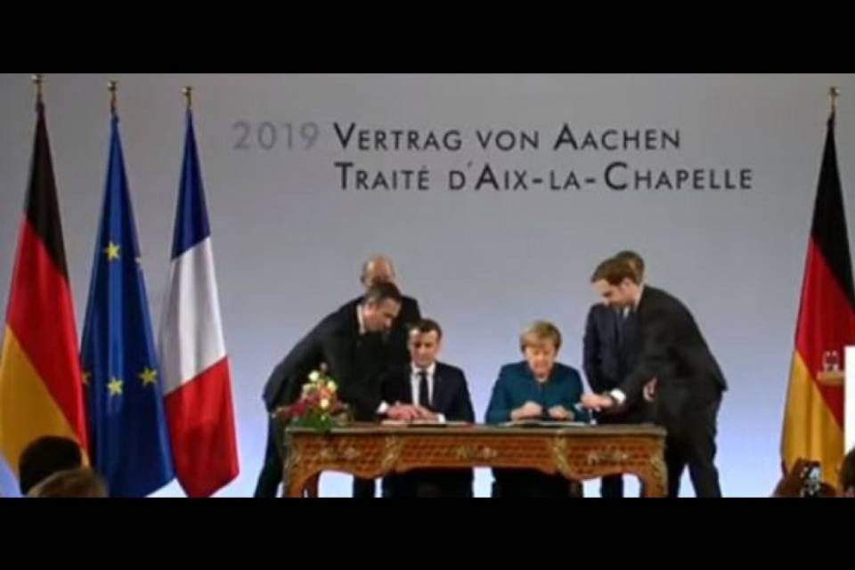 Firmato il patto di Aquisgrana: Germania e Francia avanti insieme