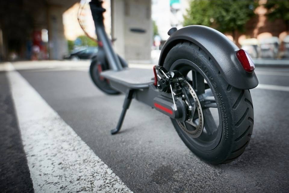 Il monopattino elettrico è più pericoloso della bici
