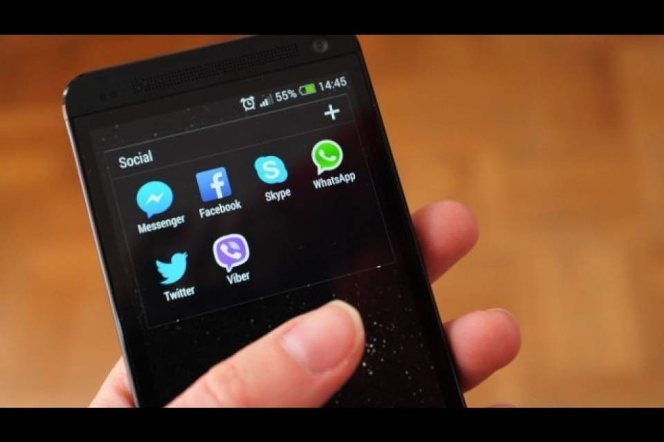 ACB, chat di WhatsApp sotto la lente
