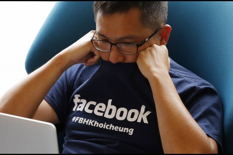 Facebook dichiara guerra ai titoli "acchiappa click"