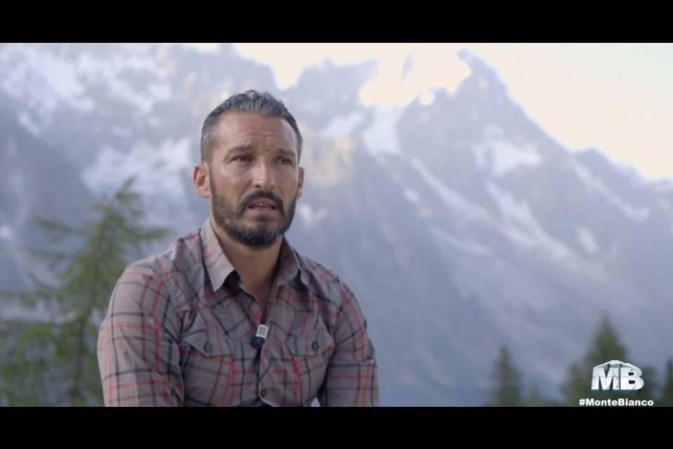 Zambrotta trova una panchina in India