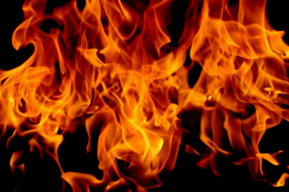 Centovalli, le fiamme riprendono vigore