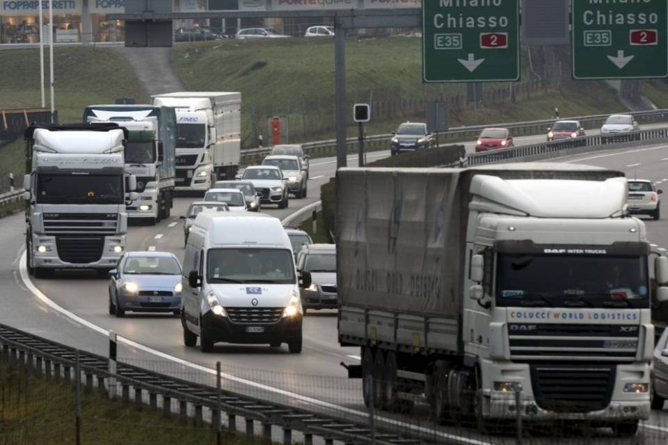 "Oltre il 50% dei camion non è in regola"