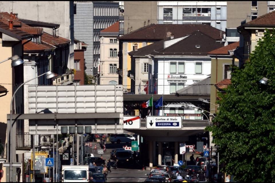 Mongoli fermati a Ponte Chiasso
