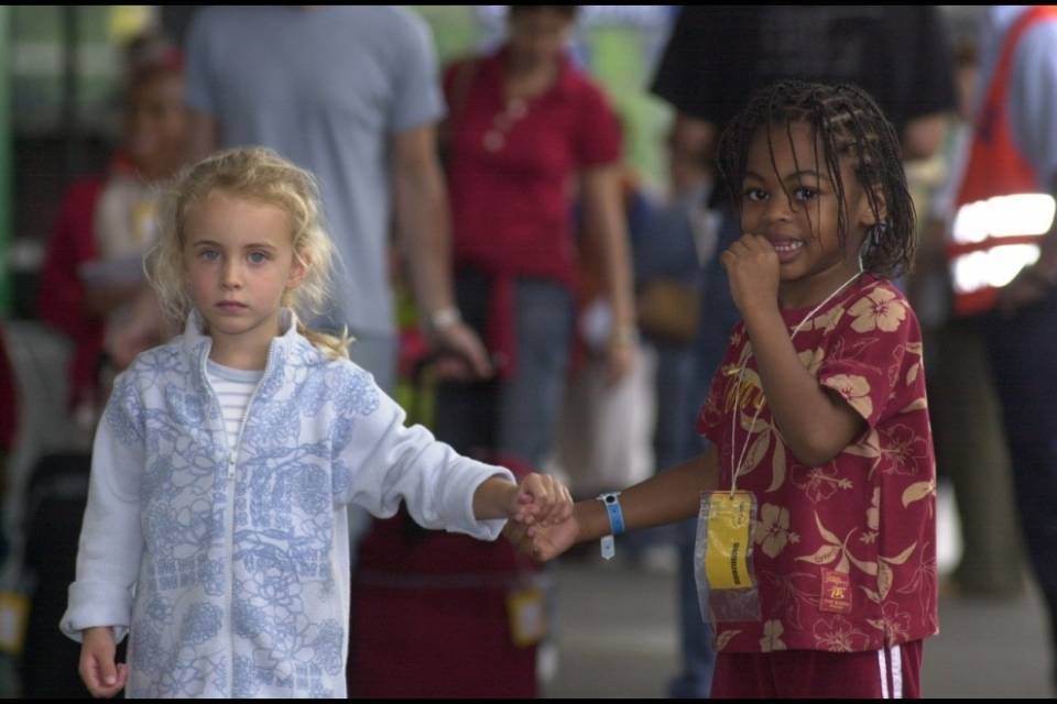Stop ai bambini parigini in Ticino