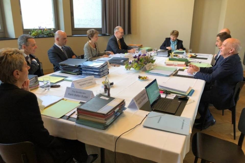 Il Governo incontra i cittadini: "Sono i nostri capi"