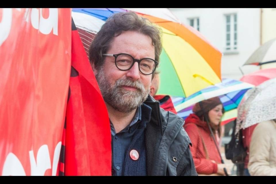 "Scendiamo in piazza a fianco dei lavoratori NLM"