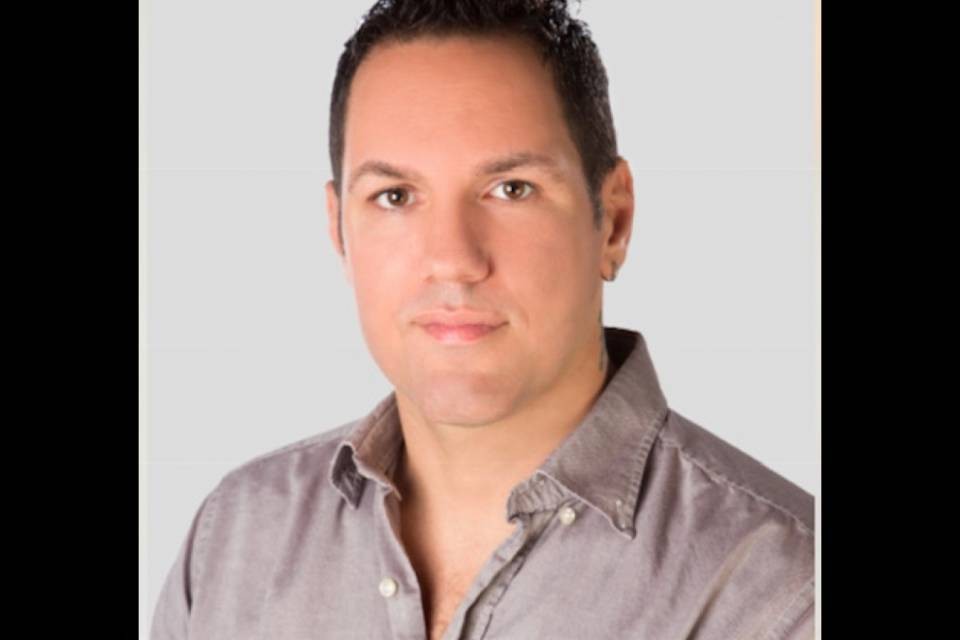 Luca Campana - Ascoltare i cittadini non è un fastidio ma un dovere del politico