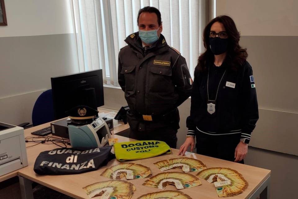 Foto Guardia di Finanza Comando Provinciale Como