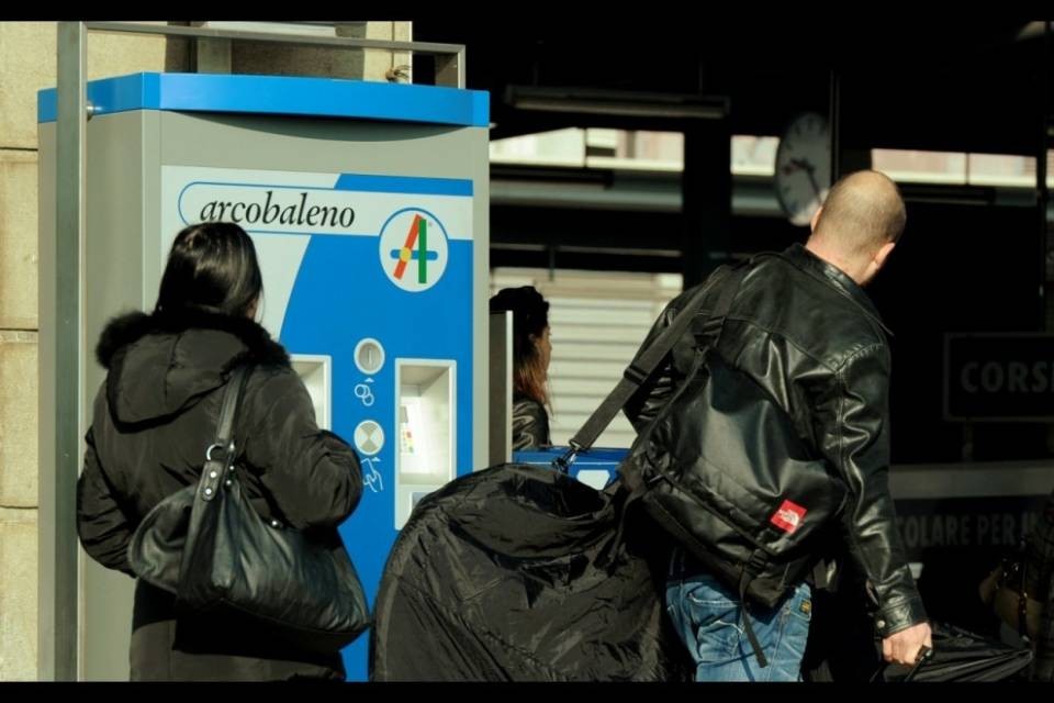 Abbonamenti Arcobaleno in base al reddito? "Non si può"