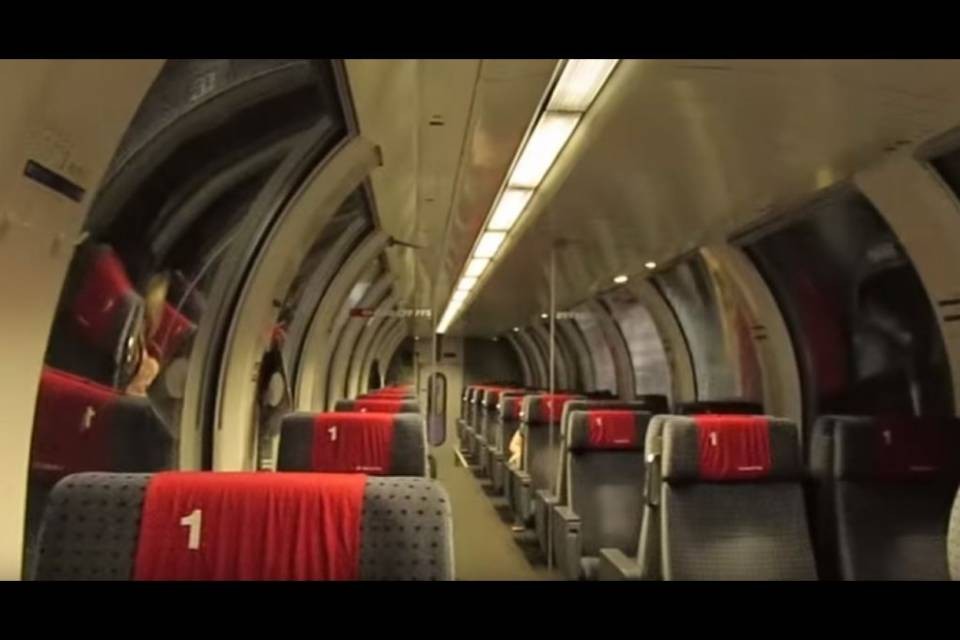 Abolire la prima classe sui treni? "Perché no"
