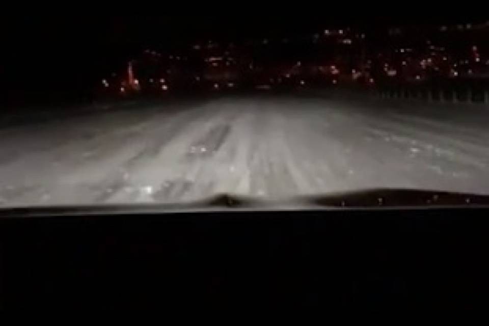 A 127 km/h sul lago ghiacciato