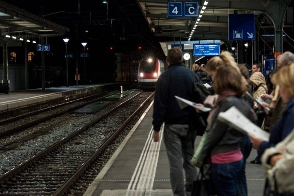 "Ennesimo schiaffo al Ticino dalle FFS"