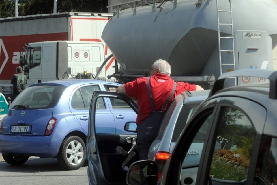 "No al traffico, sì alla tassa di collegamento"