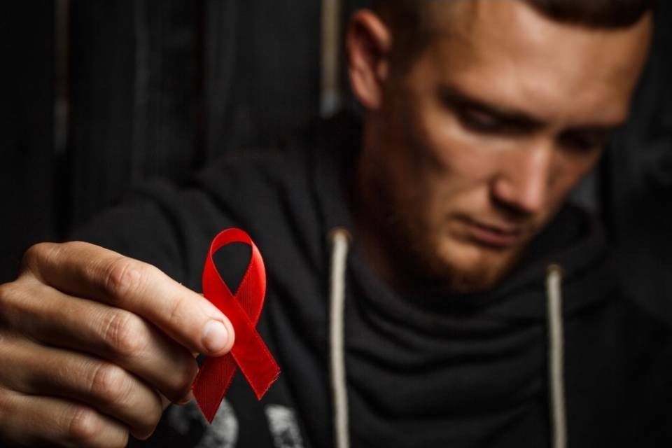 HIV, 105 episodi di discriminazione nel 2019