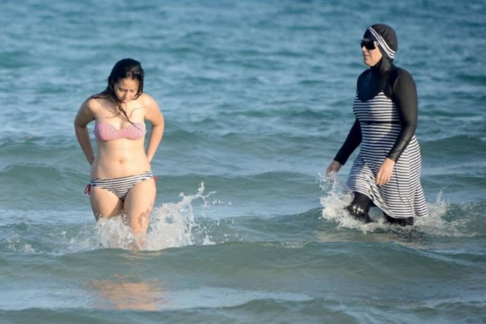 Burkini, irrompe Nekkaz