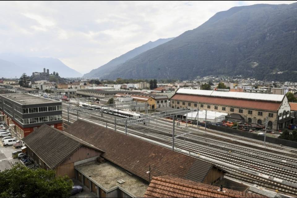 Officine a Castione, i dettagli della variante