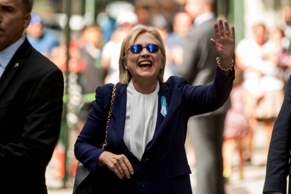Hillary Clinton "è sana"