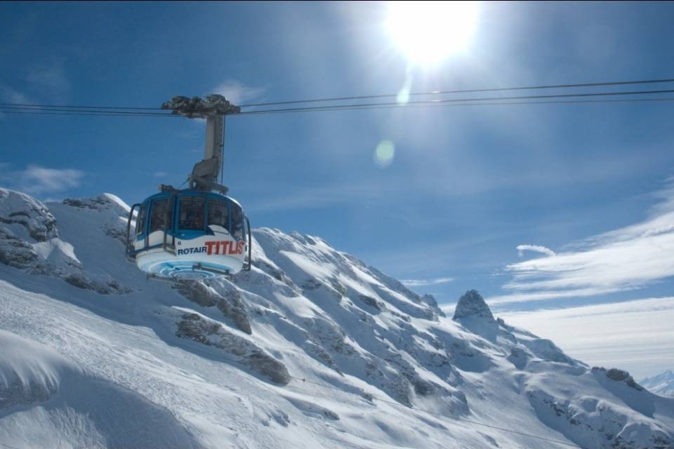 130 persone sfollate in elicottero dal Titlis