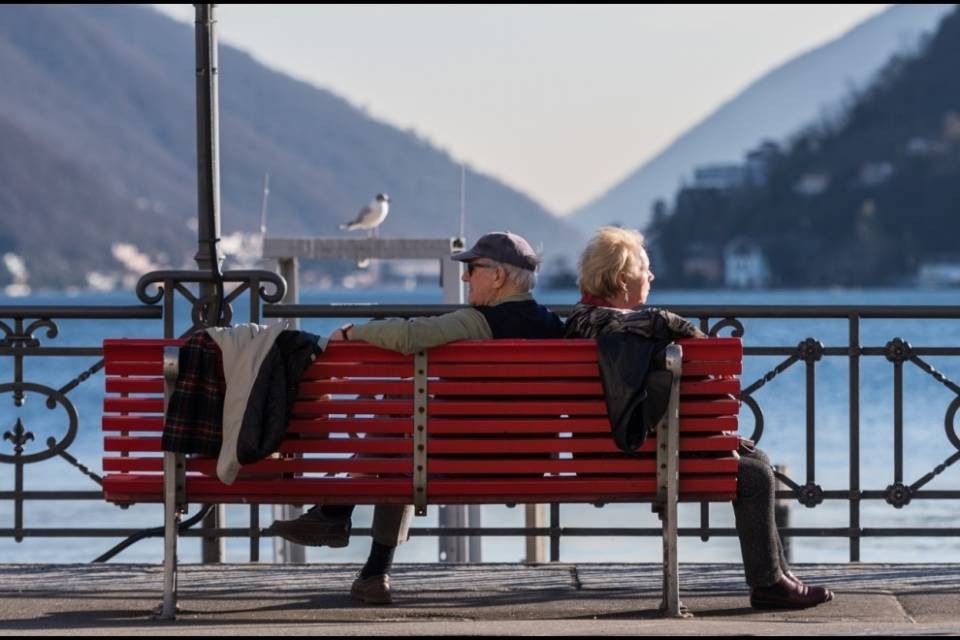 Gli svizzeri vivono di più, ma non sempre meglio