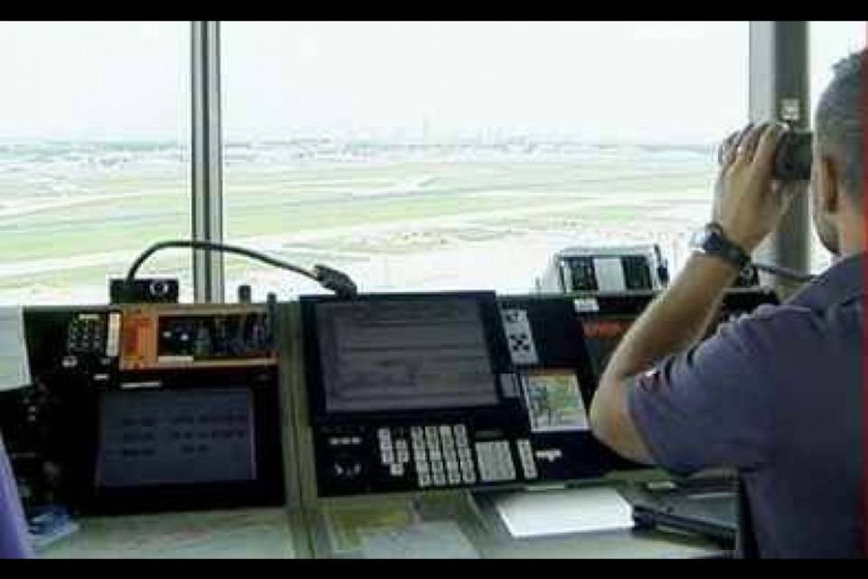 Condannato controllore di volo