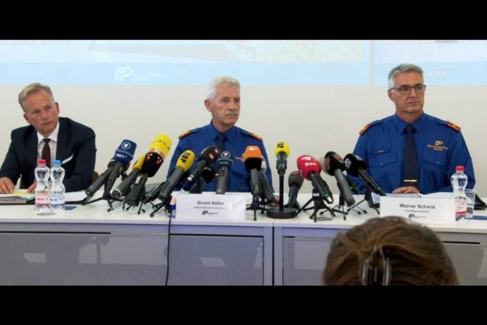 Bimbo spinto sotto il treno, l'eritreo era in cura psichiatrica
