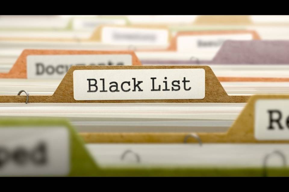 Svizzera fuori dalla black list UE