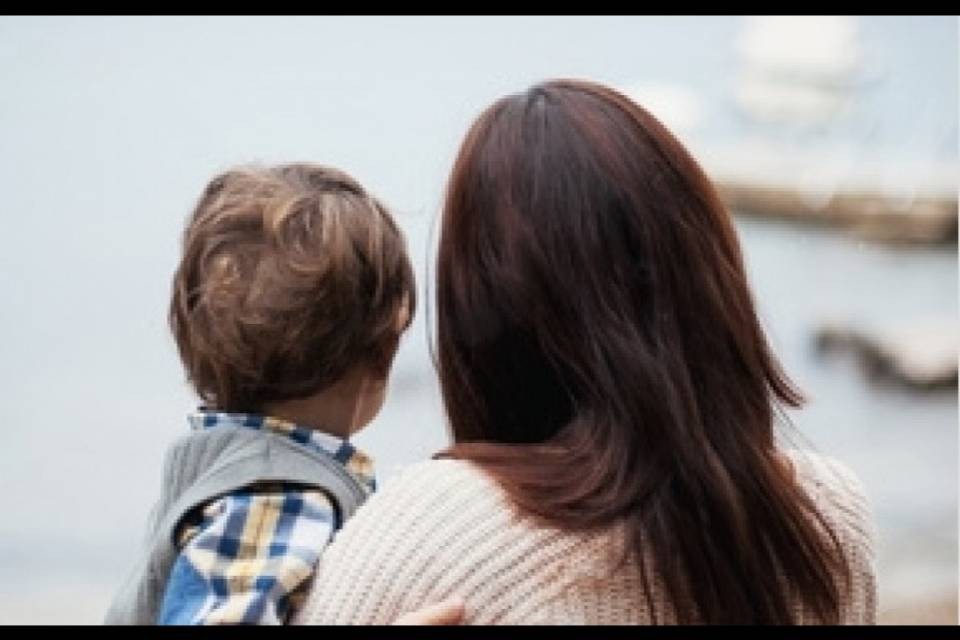 5 milioni di "alimenti" per le mamme sole