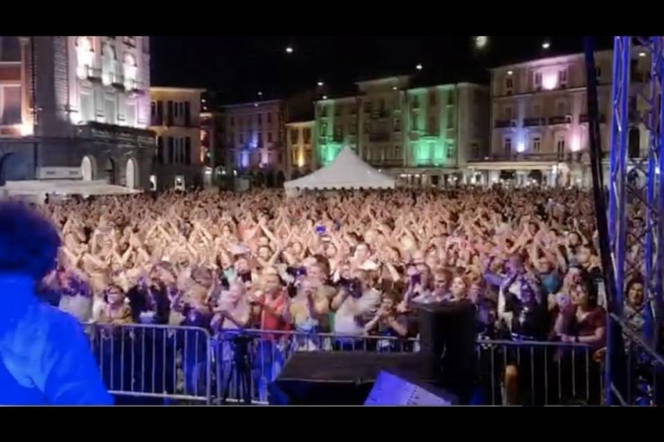 Pupo fa scatenare Piazza Grande