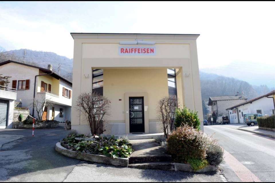 Chiude la Raiffeisen di Caneggio