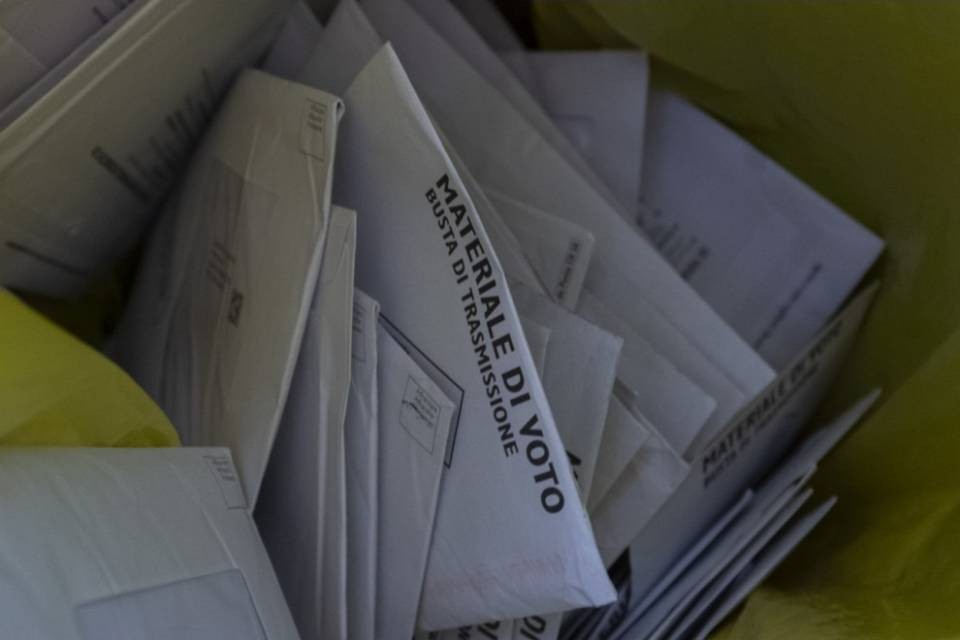 Elezioni federali, 'dimenticate' sessanta buste