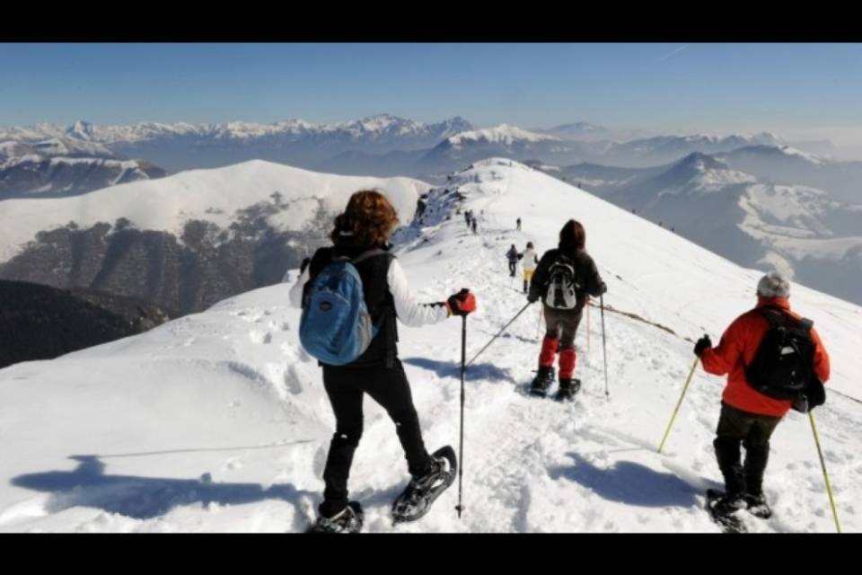 Château d'Oex: morta sciescursionista travolta da neve