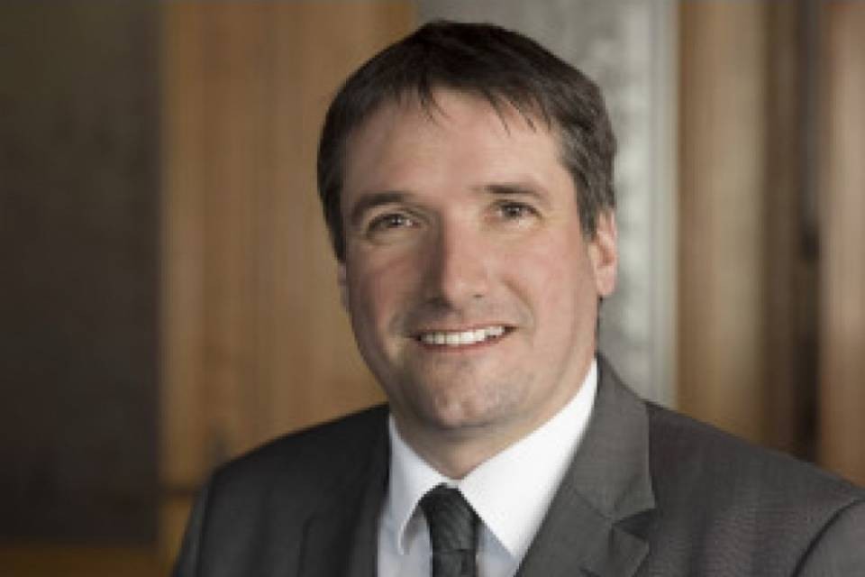 Levrat invita alla resistenza