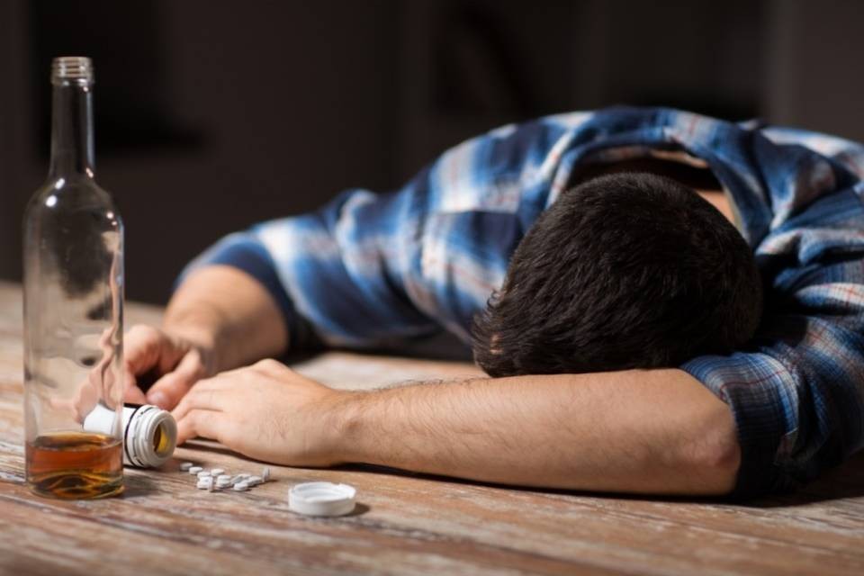 Amanti volevano avvelenare il marito, il TF accoglie il ricorso