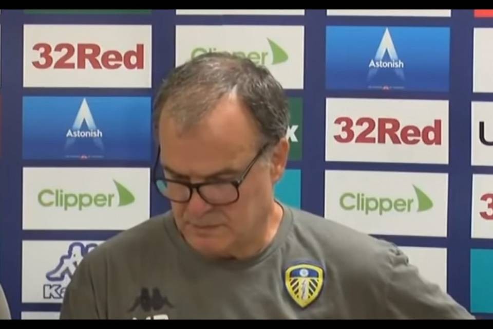 Bielsa manda Alioski e compagni a raccogliere i rifiuti