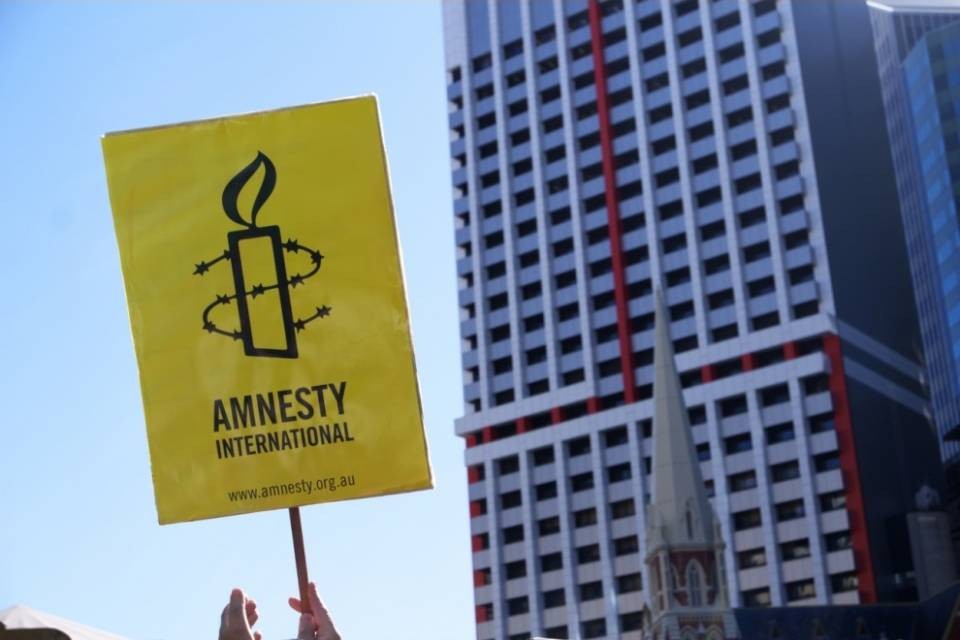 Amnesty International critica le procedure d'asilo accelerate