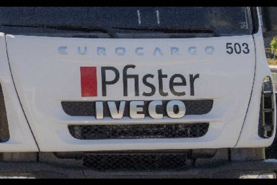 Mobili Pfister passa in mani austriache