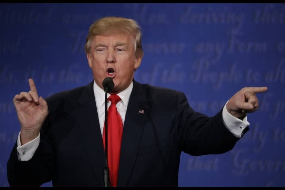 Trump: "Accetterò il voto solo se vinco io"