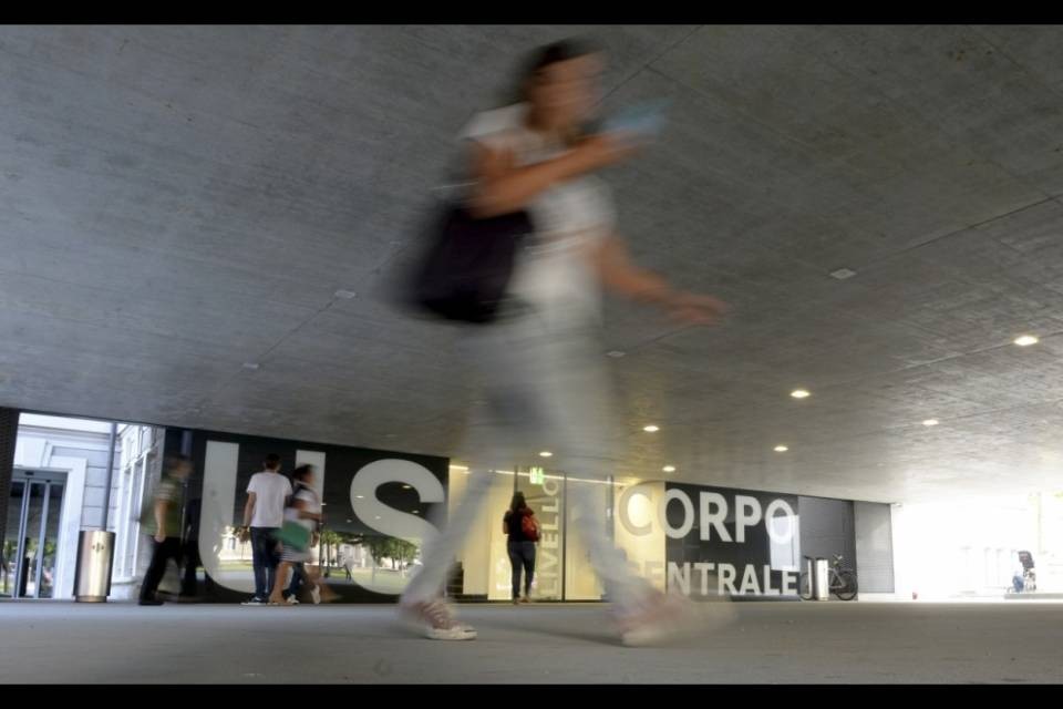 Studentessa italiana finisce in assistenza: dovrà tornare a casa