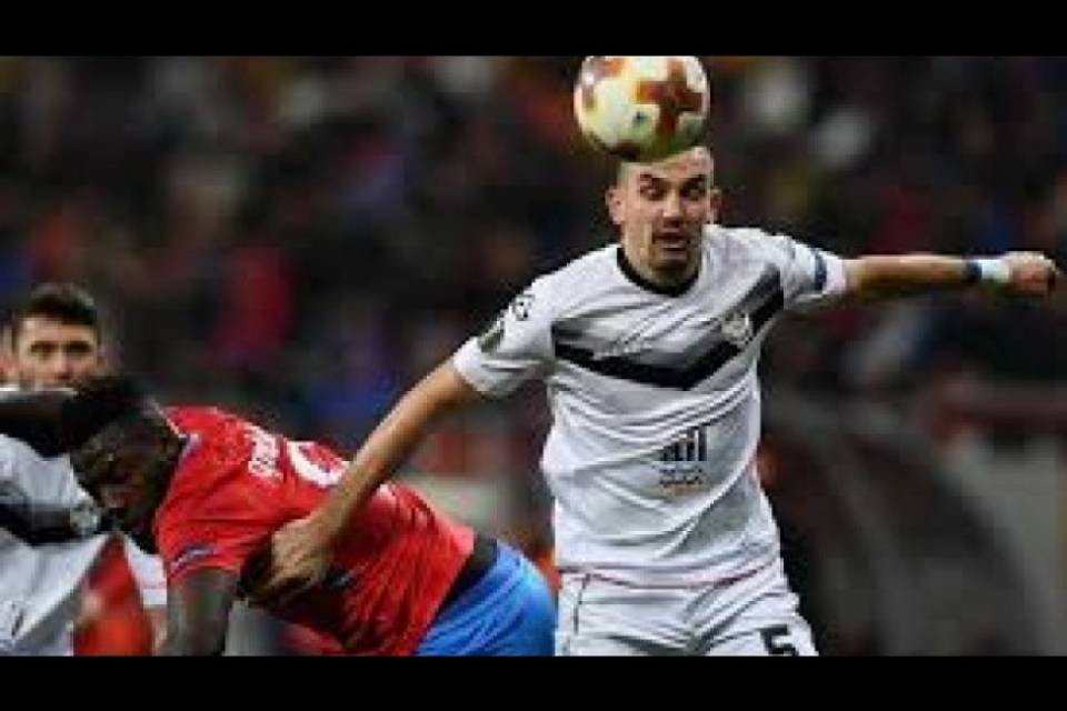Ufficiale, Golemic al Crotone