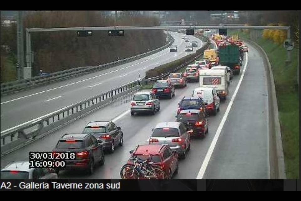 Incidente a Mendrisio, traffico congestionato