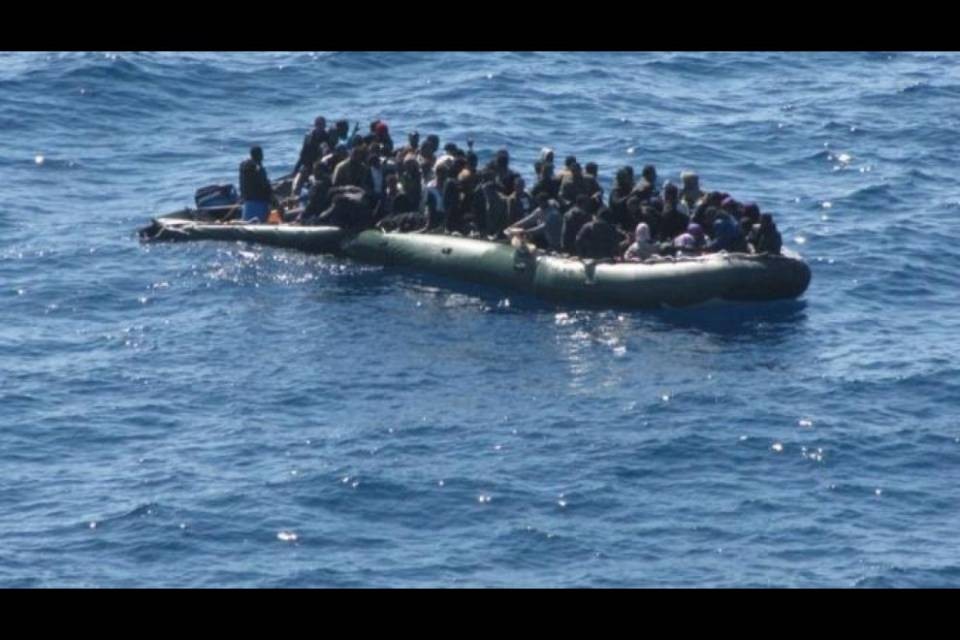 Migranti: naufragio in Grecia, muore bimba