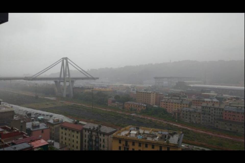 Tragedia di Genova: rinviate Sampdoria-Fiorentina e Milan-Genoa