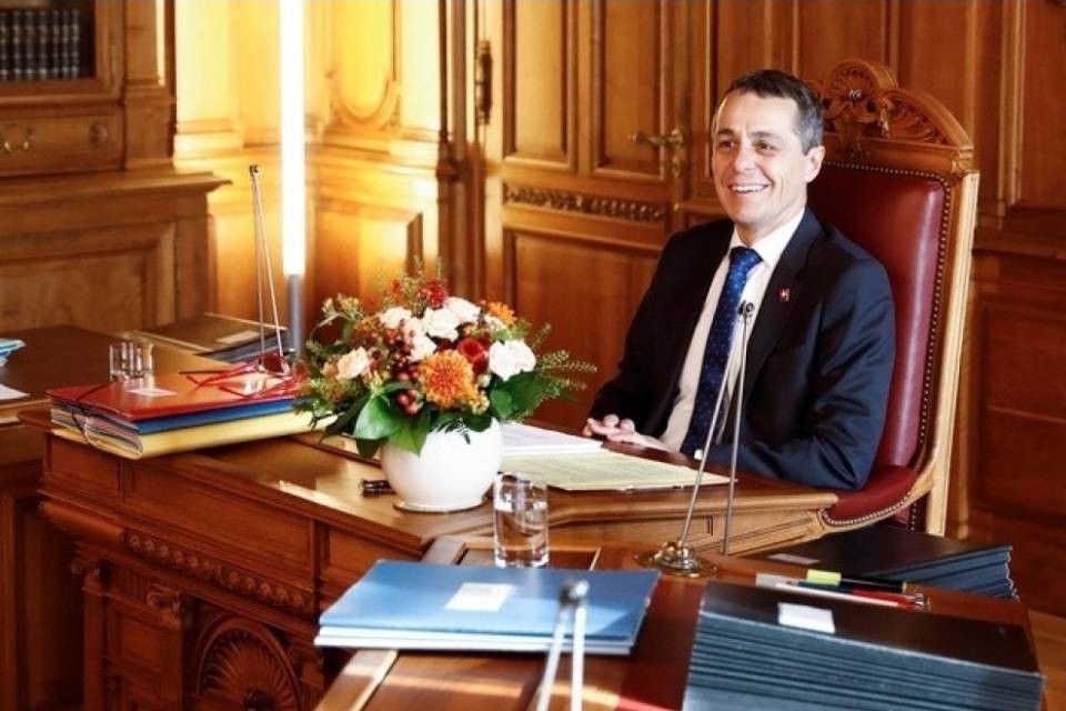 Cassis difende il "miliardo di coesione" all'UE
